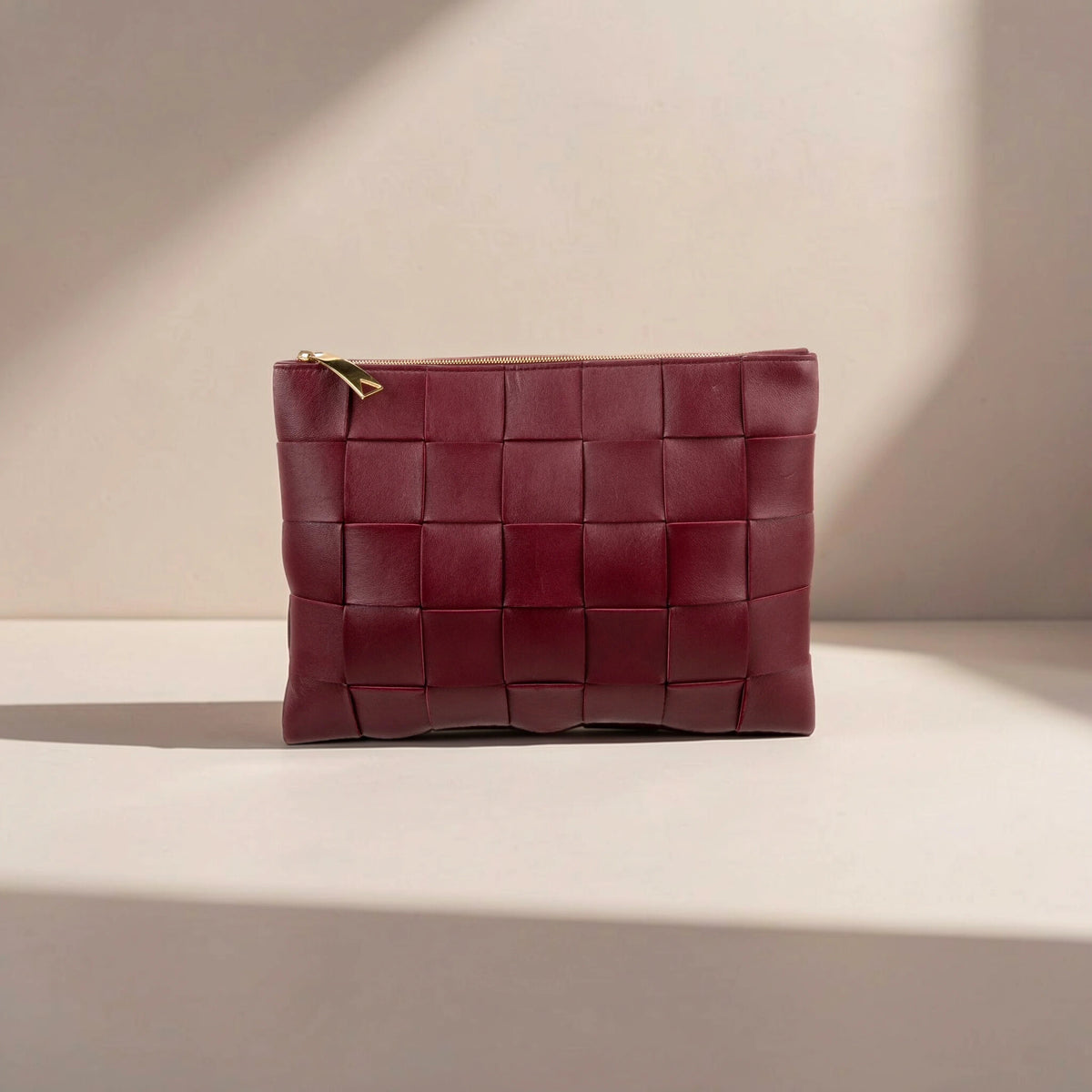 Nappa Intrecciato Cassette Clutch Burguandy