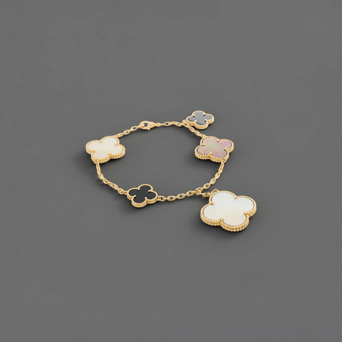 18K Yellow Gold Grey Mother of Pearl Black Onyx 5 Motifs Magic Alhambra Bracelet