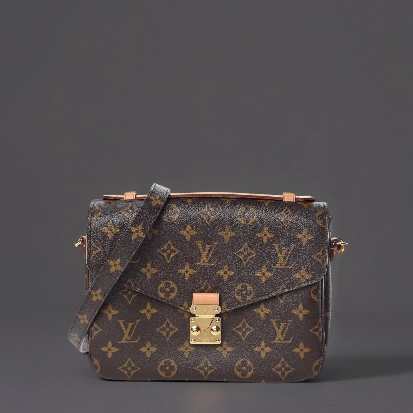 Monogram Pochette Metis