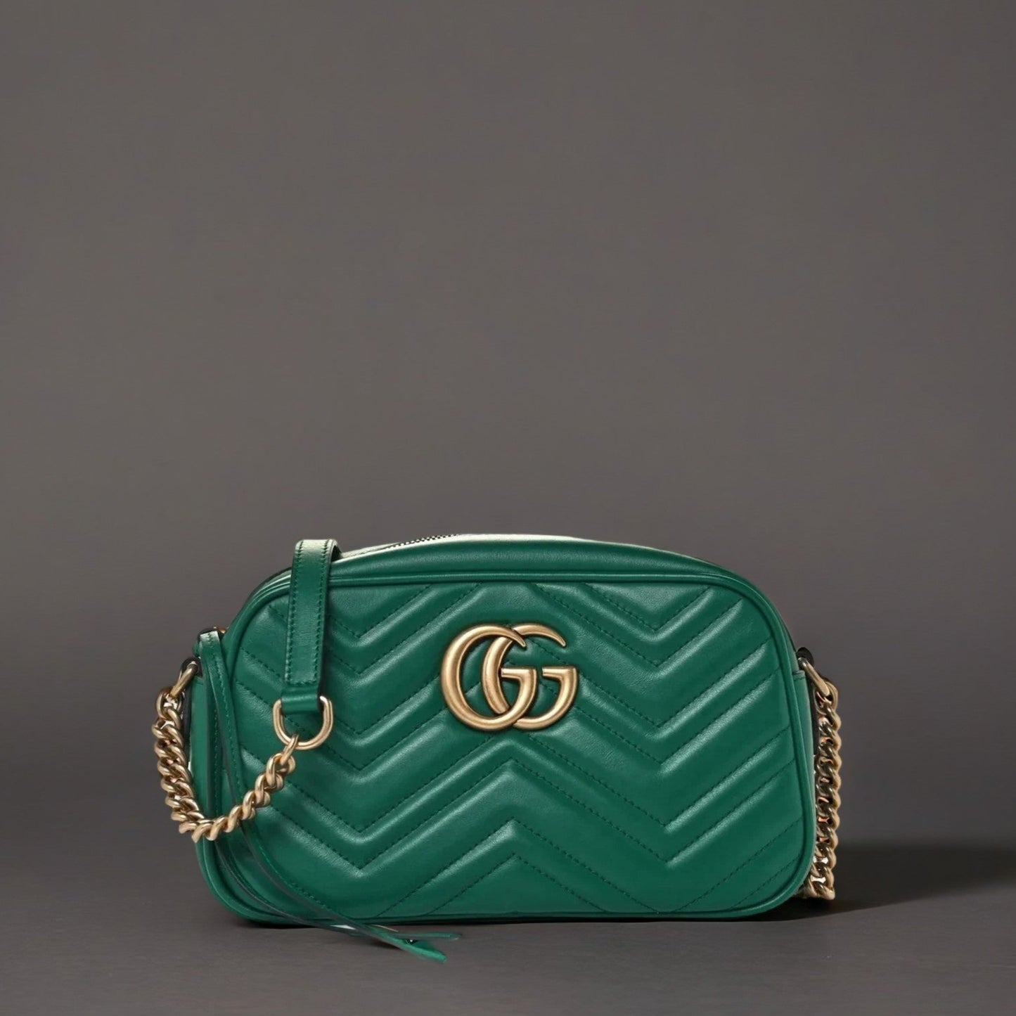 Calfskin Matelasse Small GG Marmont Chain Shoulder Bag Emerald Green