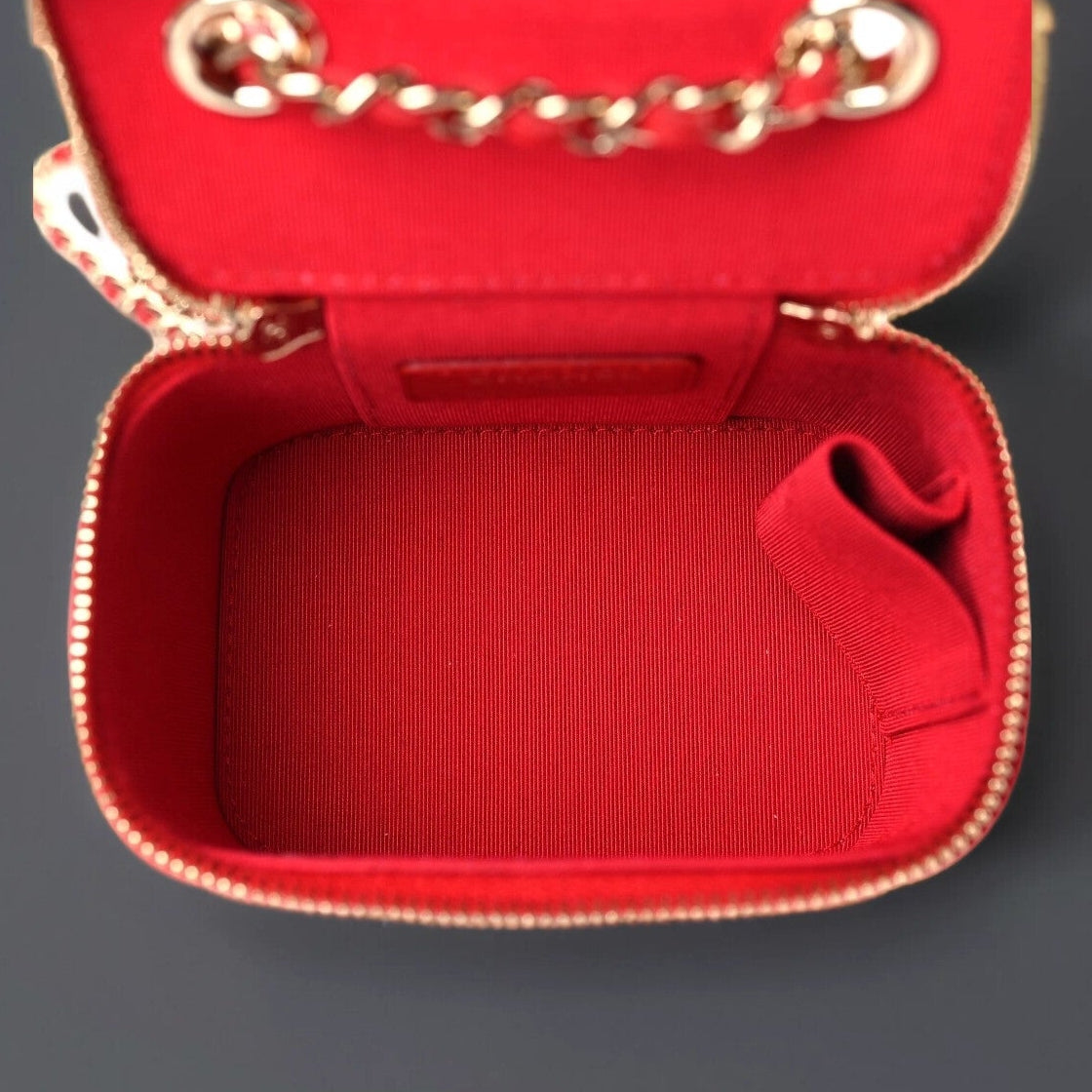 Caviar Quilted Mini Vanity Case With Chain Red