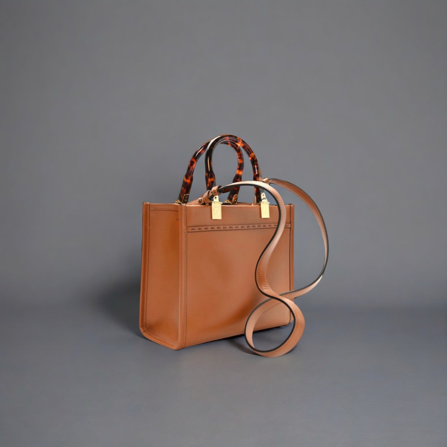 Vitello King Plexiglass Logo Embossed Small Fendi Sunshine Shopper Tote Cuoio